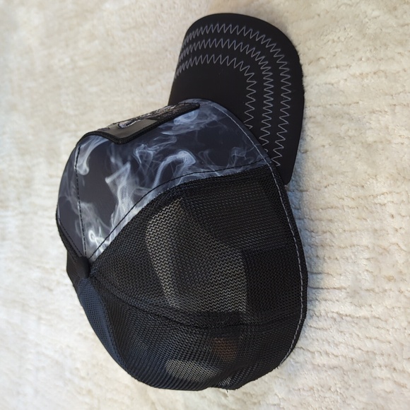 Goorin Bros Hellcat Animal Farm Snapback Trucker Hat - Picture 2 of 6